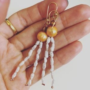 Handmade natural freshwater pearls earrings